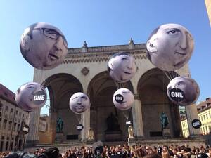 G7 Demo München Luftballons, © Luftballons mit den Gesichtern der G7-Teilnehmer. Die Jugendlichen fordern mehr Engagement  in Sachen Armutsbekämpfung