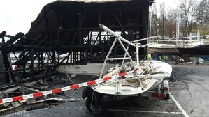Das Bootshaus am Starnberger See ausgebrannt