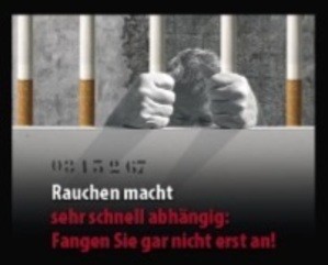 Bild eines Mannes hinter Gittern aus Zigaretten und der Aufschrift: "Rauchen macht sehr schnell abhängig: Fangen Sie gar nicht erst an!", © Europäische Kommission