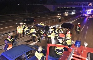 Unfall, Feuerwehr, Polizei, A 9, Tesla, Passat, © Foto: Branddirektion München