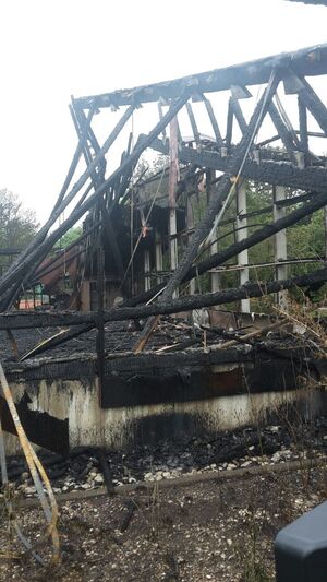 Feuer in Tennishalle in Eching - Bilder der Zerstörung nach dem Brand