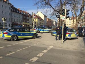 © Großeinsatz in Ohlmüllerstr in München: Nach einer Schießerei gibt es laut Polizeiangaben zwei Tote.