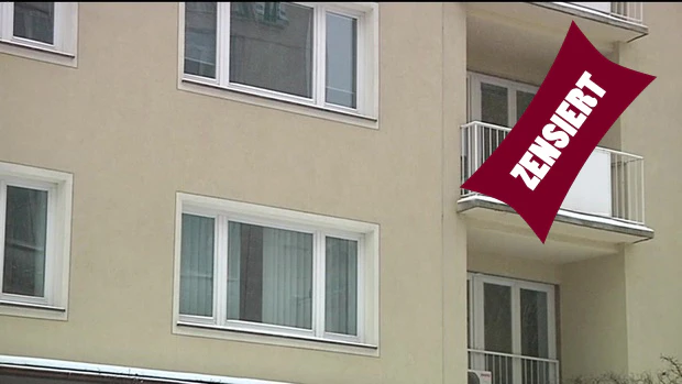 zensiert - Exhibitionist auf Balkon onaniert — © Auf einem Balkon in Haar lies ein besonders zeigefreudiger Mann die Hüllen Fallen. (Symbolfoto)