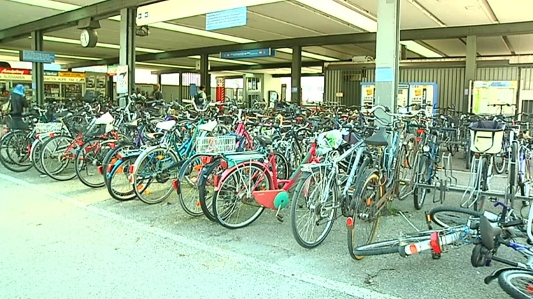 Viele Fahrräder werden an Stellplätzen gestohlen.