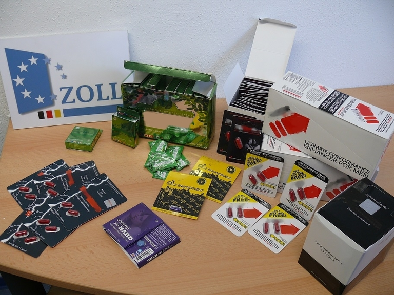 Beschlagnahmte Medikamente des Zolls — © Foto: BFV