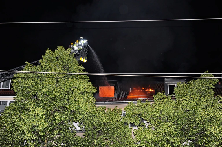 Die Berufsfeuerwehr im Einsatz — © Foto: Berufsfeuerwehr München