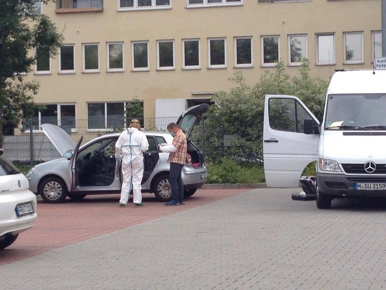 Spurensicherung am Lidl-Parkplatz — © Spurensicherung am Lidl-Parkplatz