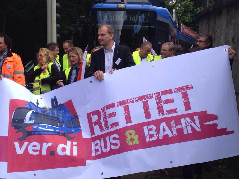 "Rettet Bus & Bahn": Verdi will die Finanzierung des öffentlichen Nahverkehrs sicherstellen.