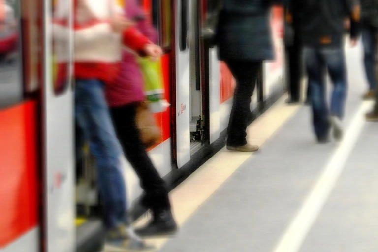 S-Bahn Fahrgäste in München und Umgebung — © Foto: Polizei