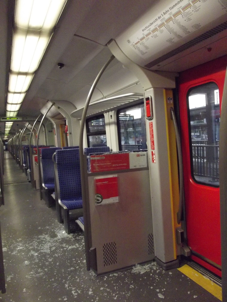 S-Bahn Scheibe zerschlagen in München