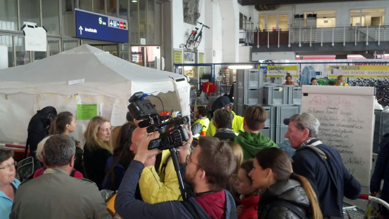 Am Starnberger Flügelbahnhof können sich freiwillige Helfer melden