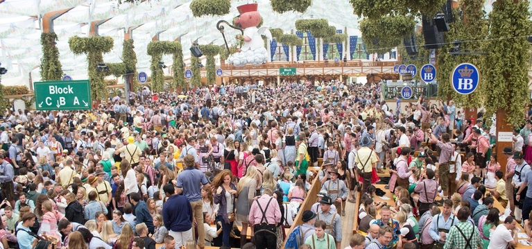 Oktoberfest: Im Festzelt