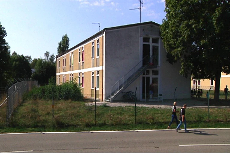 Das Balkan-Lager nahe Ingolstadt von außen