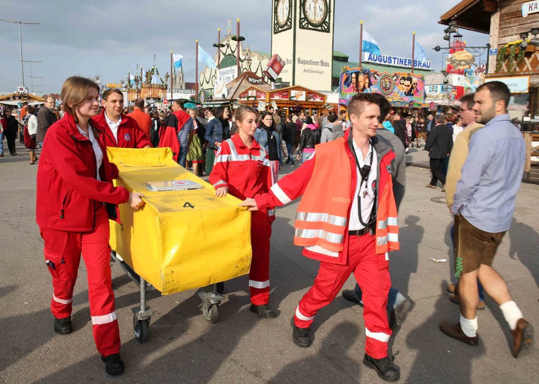 Oktoberfest Rotes Kreuz im Wiesn-Einsatz — © Foto: Marion Vogel