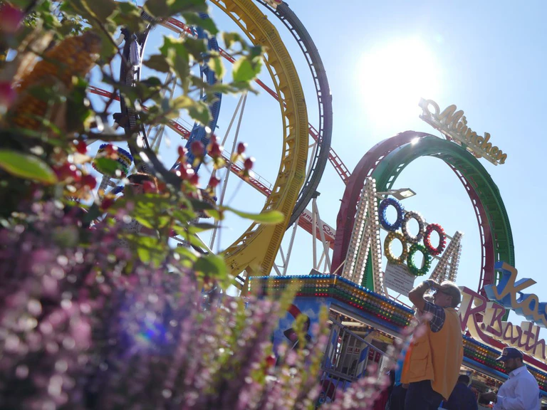 olympia fuenfer looping oktoberfest wiesn