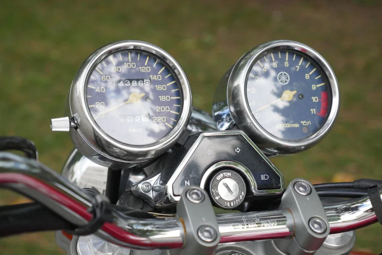 Amaturen vom Motorrad — © Amaturen vom Motorrad