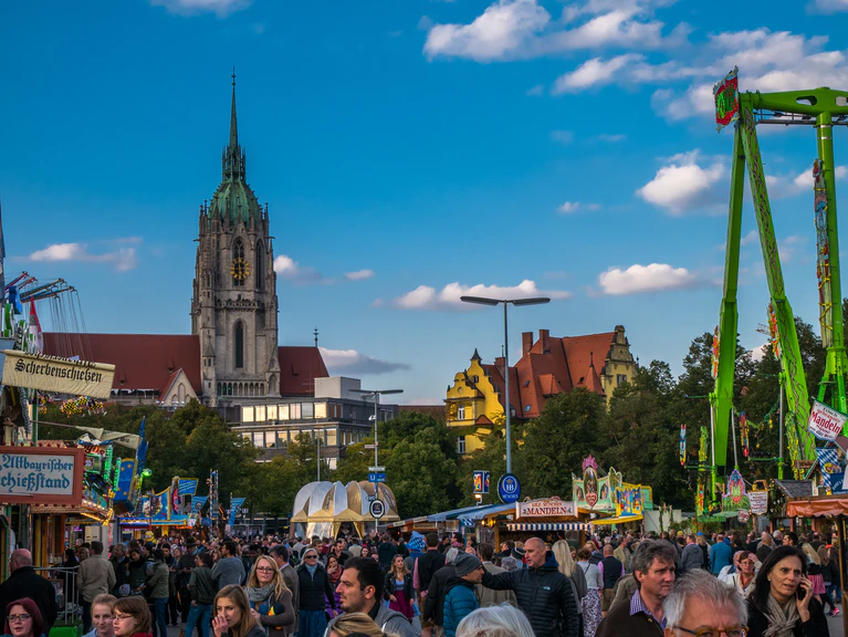 Ein Blick über die Festwiese
