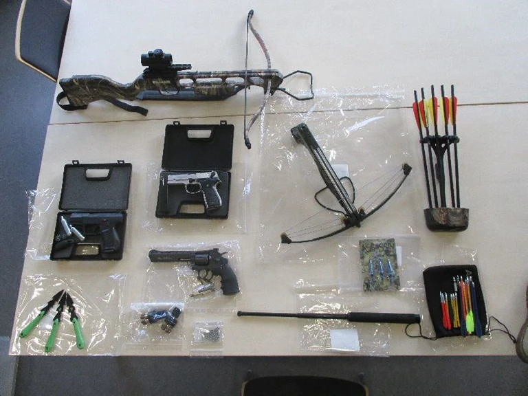 waffen Armbrust — © Foto: Polizei