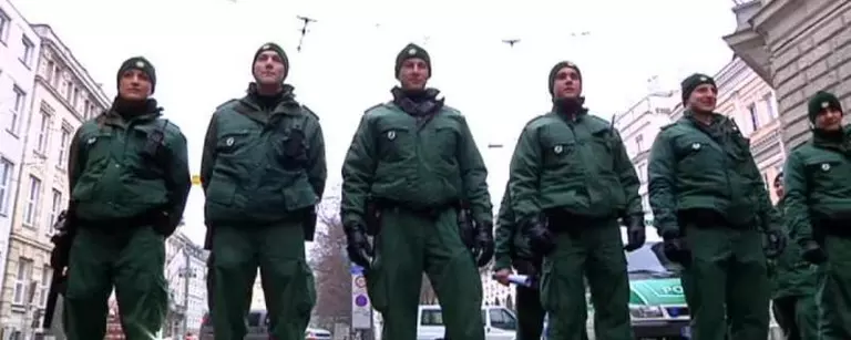 polizisten sicherheitskonferenz muenchen