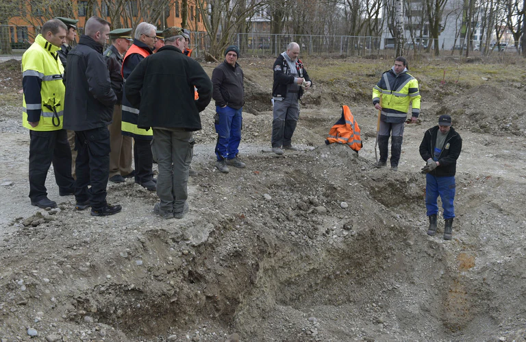 feuerwehr fliegerbombe schwabing — © Foto: Berufsfeuerwehr München