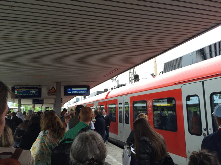 S-Bahn München: Störung wegen Personen im Gleis — © Symbolfoto