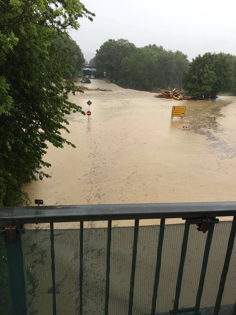 — © Hochwasser in Niederbayern - bei Simbach am Inn - Foto: Y. Elfers