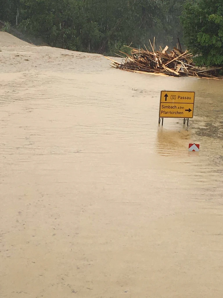  — © Hochwasser in Niederbayern - bei Simbach am Inn - Foto: Y. Elfers