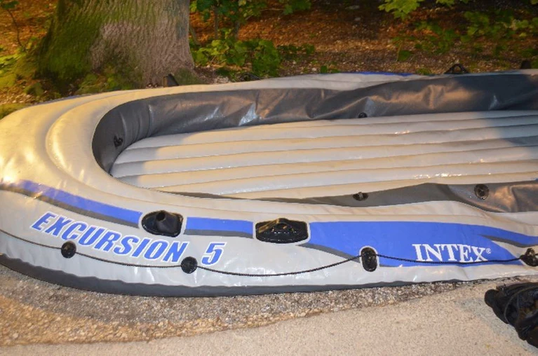 Verünglücktes Schlauchboot. — © Foto Polizei