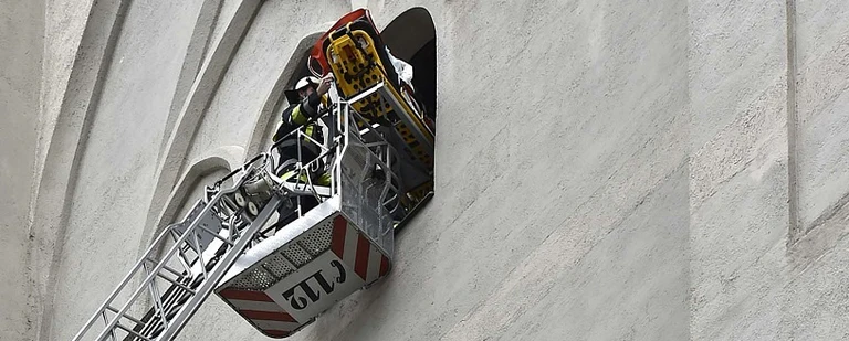 Rettungseinsatz am Alten Peter in München — © Foto: Berufsfeuerwehr München