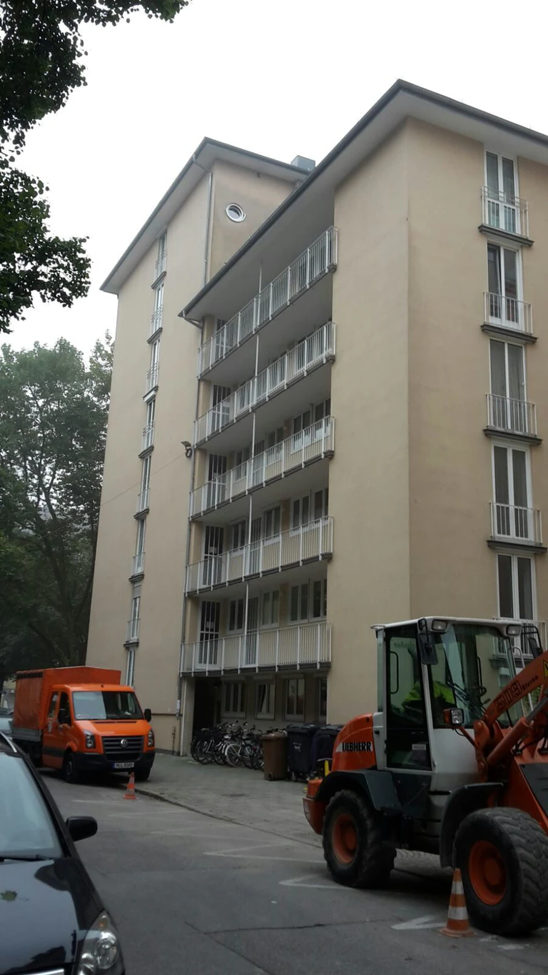 — © Dieses Wohnhaus musste von der Feuerwehr geräumt werden.