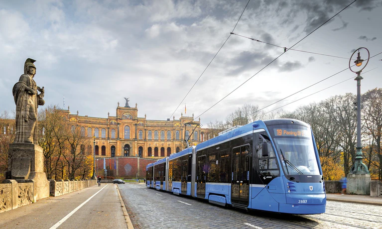 Hightech Tram München — © Foto: Bildarchiv der Freunde des Münchner Trambahnmuseums e.V.