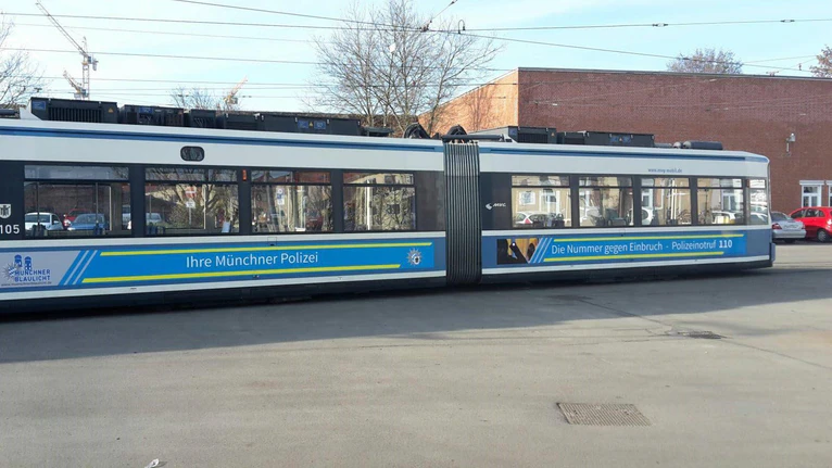 Die Präventions-Tram der Münchner Polizei.