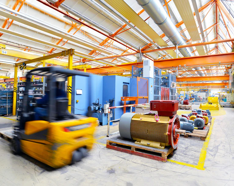 Baustelle mit Baufahrzeugen — © Foto: Fotolia, industrieblick