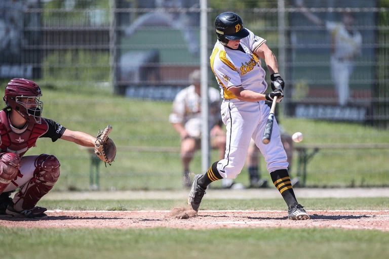 Silvan Zacek auf Baseballplatz — © © Alexander Freiesleben (af-photo.de)