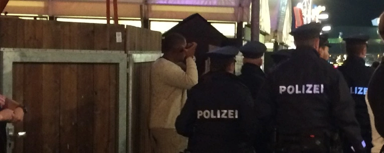 Wiesn: Polizeistreife auf dem Münchner Oktoberfest 