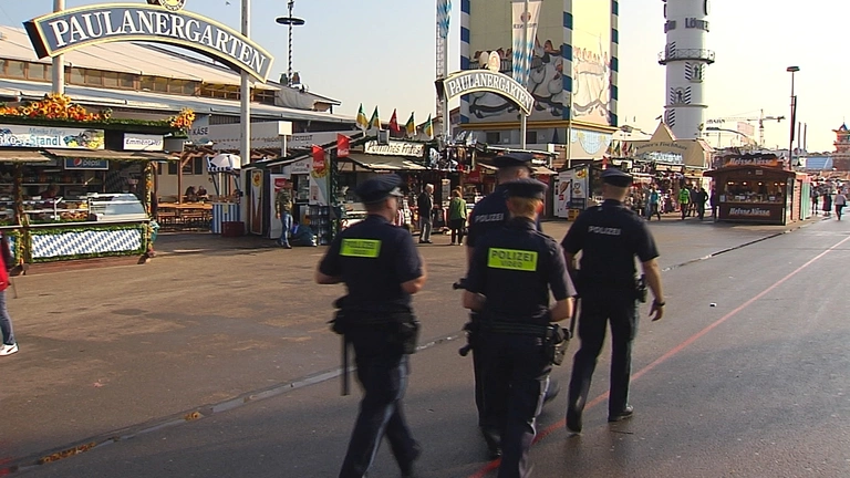 Wiesn-Streife: Die Polizei unterwegs auf dem Oktoberfest