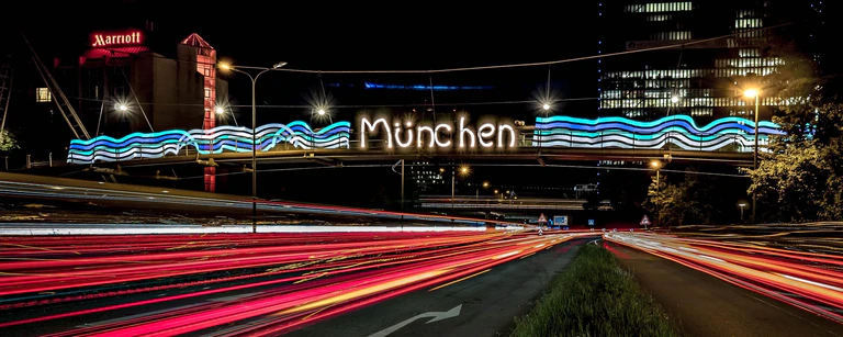  — © In München findet wieder die Lichtwoche statt - Foto:  Guerilla Lighting