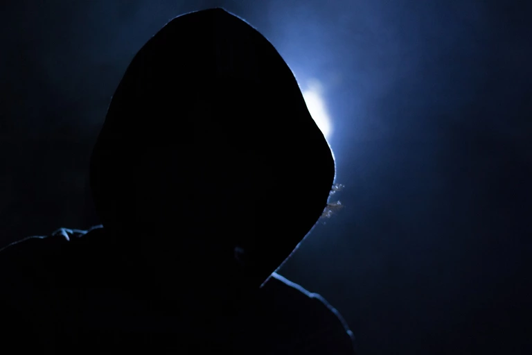 Versuchte Vergewaltigung in der Altstadt - Täter flüchtig — © Symbolbild