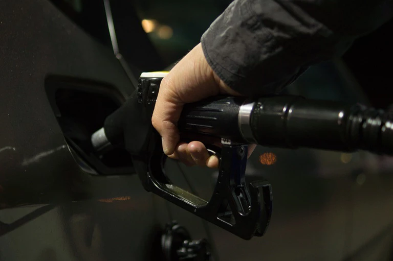Tanken Zapfsäule — © Symbolfoto