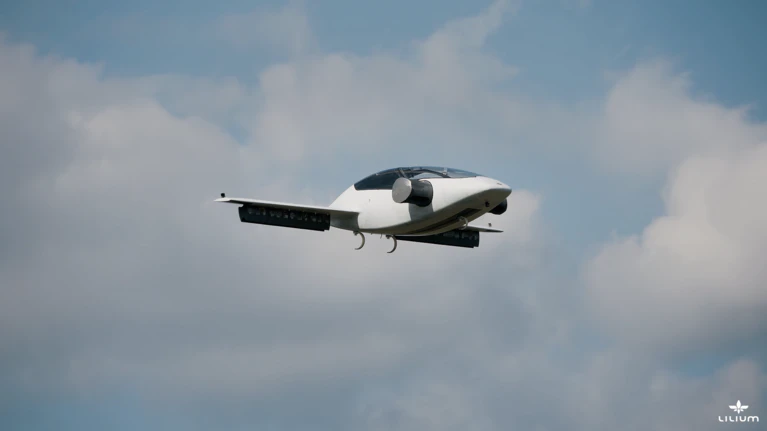 Lilium-Jet — © Das Flugtaxi, bzw Elektroflugzeug Lilium bei seinem Jungfernflug - Bild: Lilium