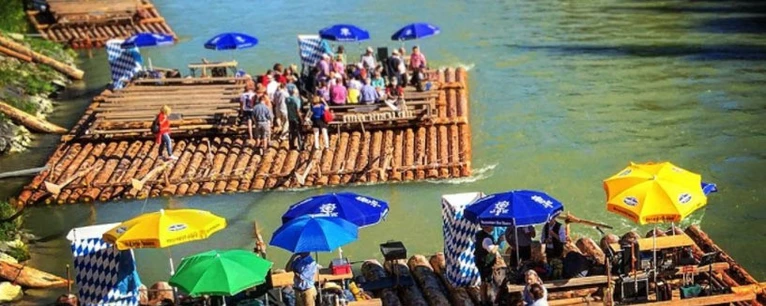 — © Auf der Isar beginnt die Floßfahrt-Saison 2018