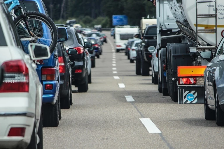 Stau auf der Autobahn — © Symbolfoto