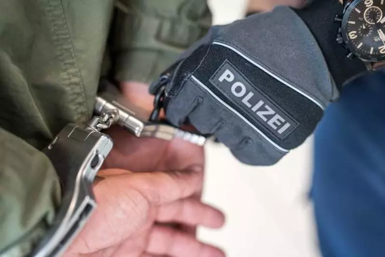 Festnahme durch Münchner Bundespolizei — © Bundespolizei