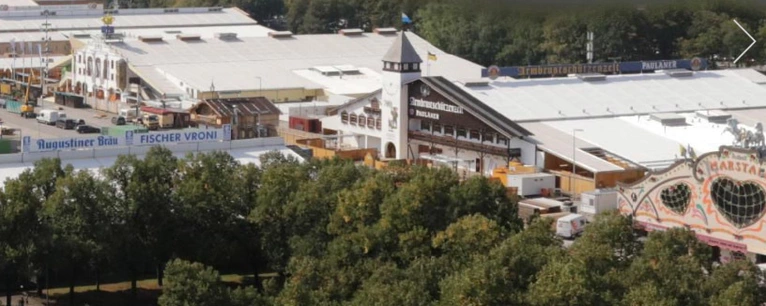 Wiesn-Webcam-Ausblick auf die Theresienwiese und den Oktoberfest-Aufbau - aktuell — © Screenshot der Oktoberfest-Webcam von <a href="http://www.panterra.tv/de/oktoberfest.php" target="_blank"> panTerra </a>