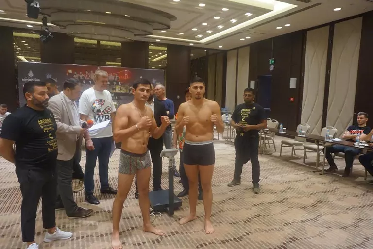 Boxen am Bosporus: Emre Cukur und Alex Rigas kämpfen in Istanbul — © Foto: Levent Cukur
