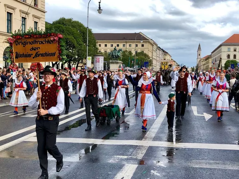 Die besten Bilder vom Trachtenumzug 2018