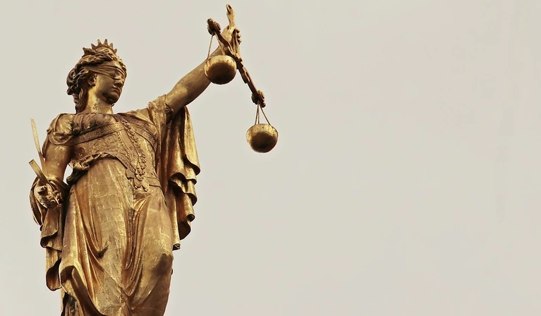 Statue der Justitia — © Symbolbild