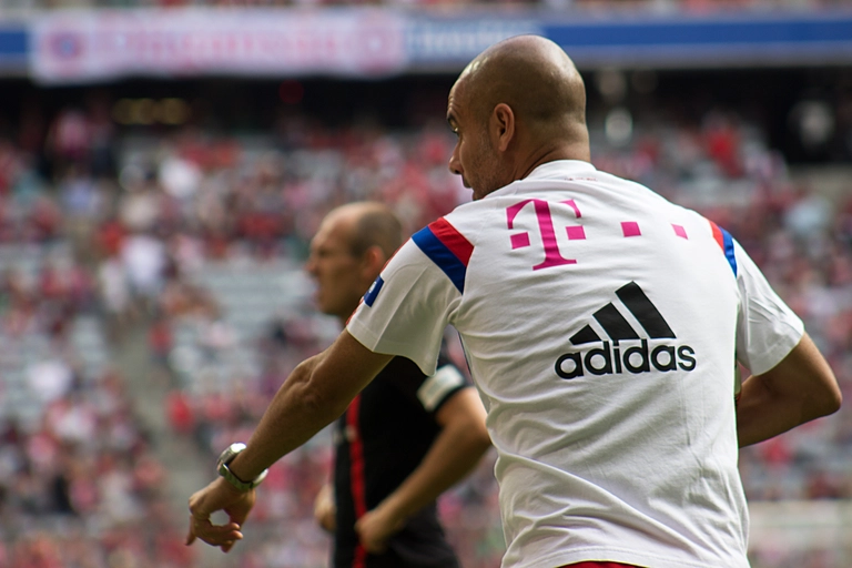 FC Bayern-Trainer Guardiola will mit den Münchner Titel feiern — © Rico Güttich / muenchen.tv