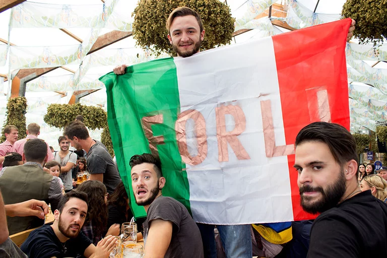 Bilder Oktoberfest Italienerwochenende — © Rico Güttich / münchen.tv