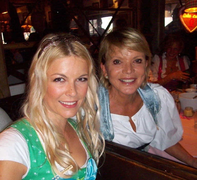 Promis auf dem Oktoberfest Uschi Glas Wiesn 2014